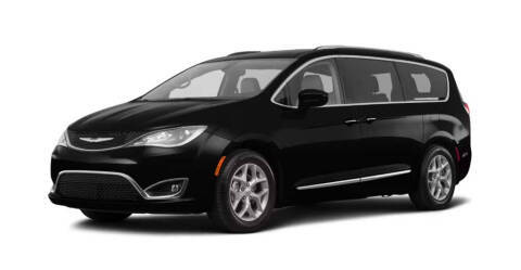 2018 Chrysler Pacifica Minivan Touring L Plus FWD photo