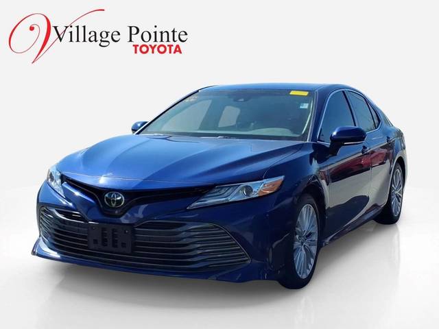 2018 Toyota Camry XLE FWD photo