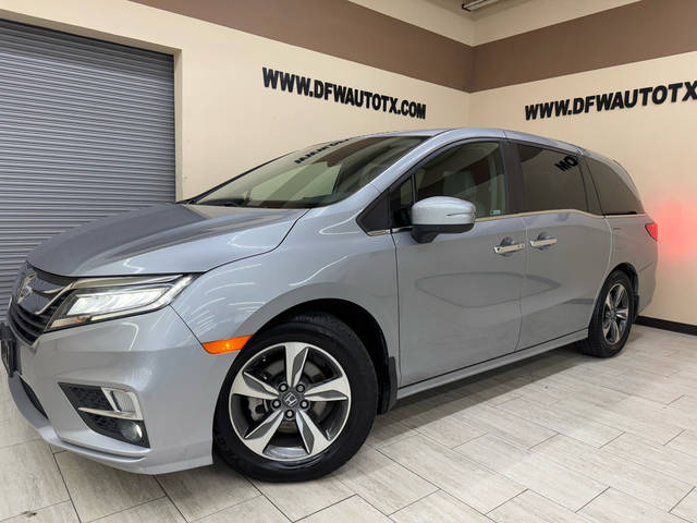 2019 Honda Odyssey Touring FWD photo