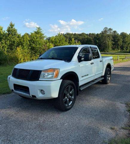 2015 Nissan Titan PRO-4X 4WD photo