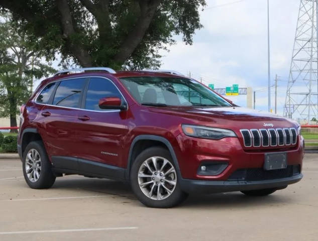 2019 Jeep Cherokee Latitude Plus FWD photo