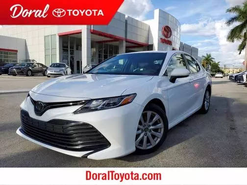 2018 Toyota Camry LE FWD photo