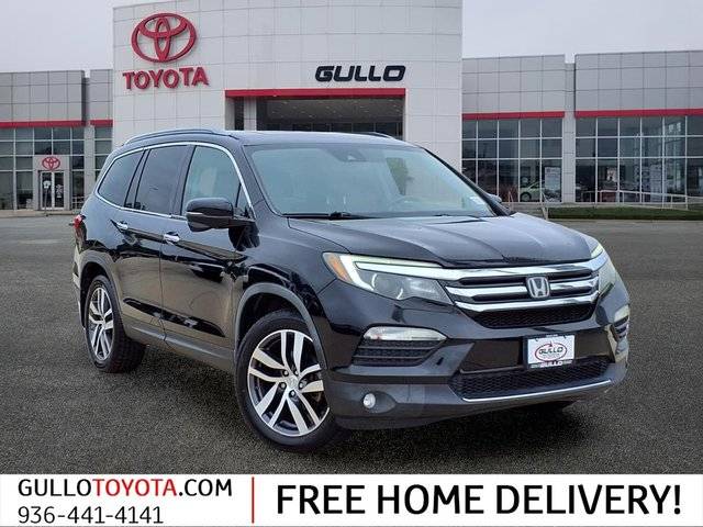 2018 Honda Pilot Touring FWD photo