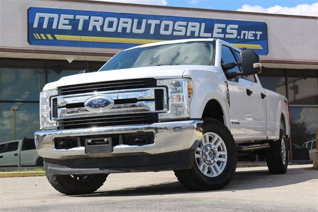 2018 Ford F-250 Super Duty XL 4WD photo