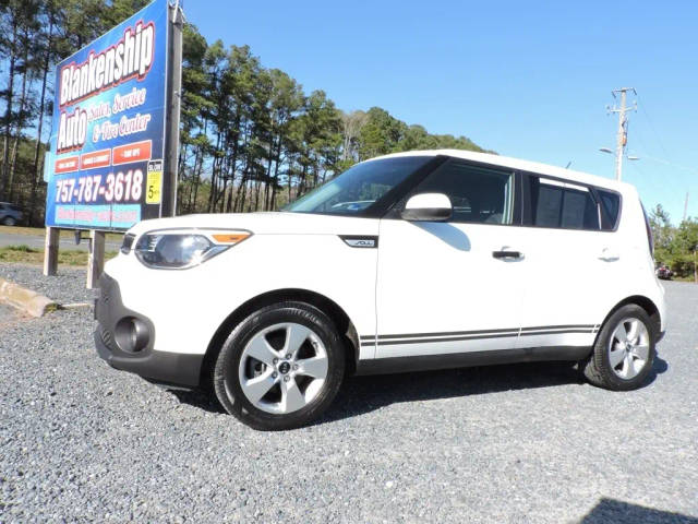 2018 Kia Soul Base FWD photo