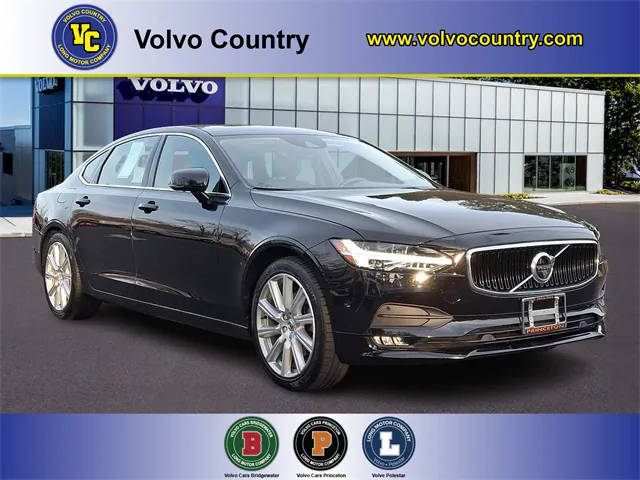 2018 Volvo S90 Momentum AWD photo