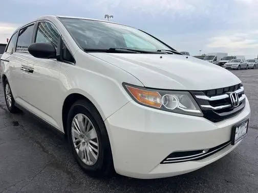 2015 Honda Odyssey LX FWD photo