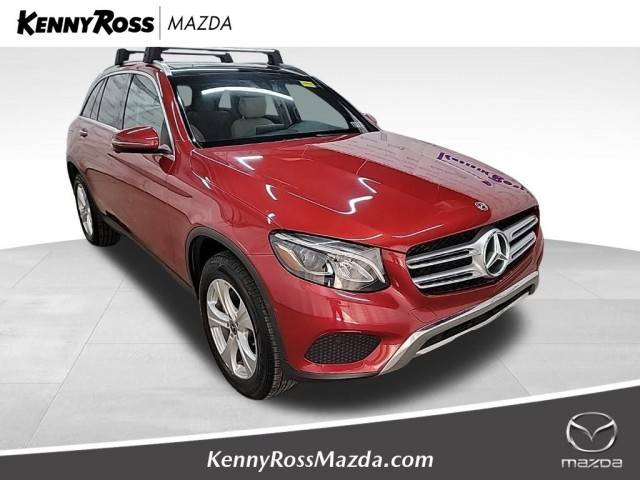 2018 Mercedes-Benz GLC-Class GLC 300 AWD photo
