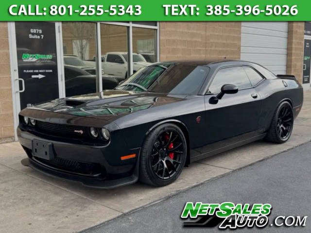 2015 Dodge Challenger SRT Hellcat RWD photo