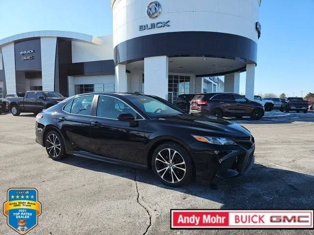 2018 Toyota Camry SE FWD photo