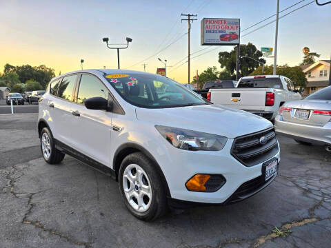 2018 Ford Escape S FWD photo