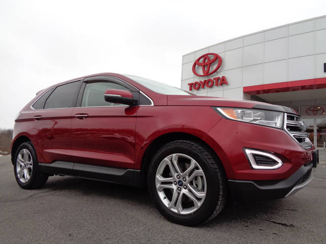 2018 Ford Edge Titanium AWD photo