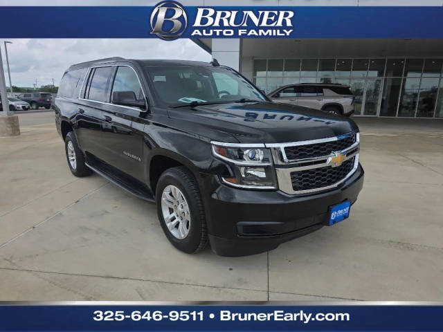 2017 Chevrolet Suburban LT RWD photo