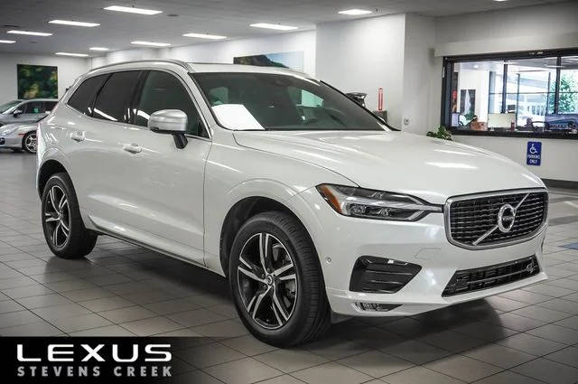 2018 Volvo XC60 R-Design AWD photo