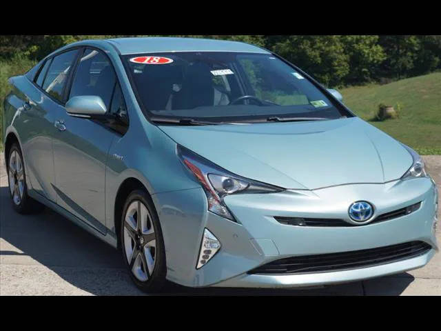 2018 Toyota Prius Four Touring FWD photo