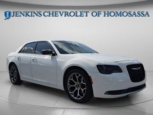 2018 Chrysler 300 Touring RWD photo