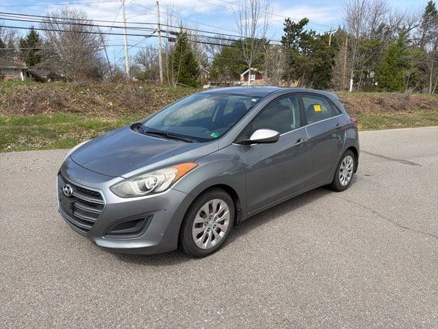 2016 Hyundai Elantra GT  FWD photo