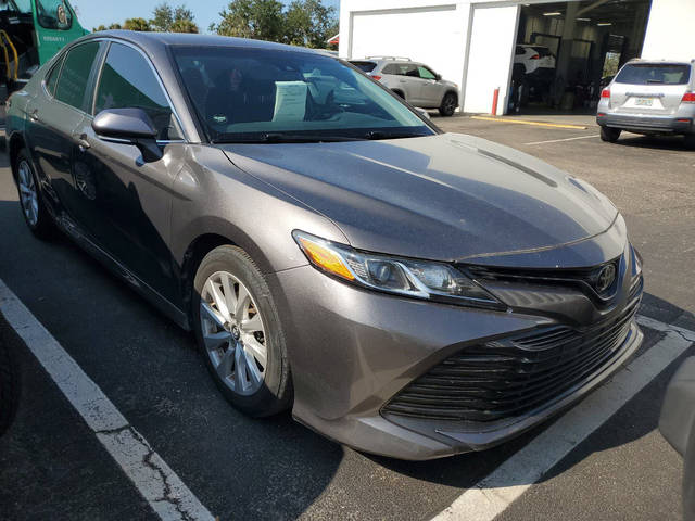 2018 Toyota Camry LE FWD photo