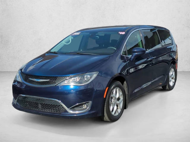 2018 Chrysler Pacifica Minivan Touring Plus FWD photo
