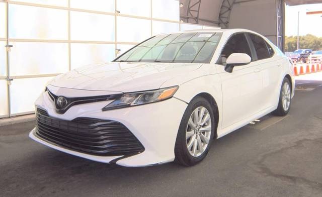 2018 Toyota Camry LE FWD photo