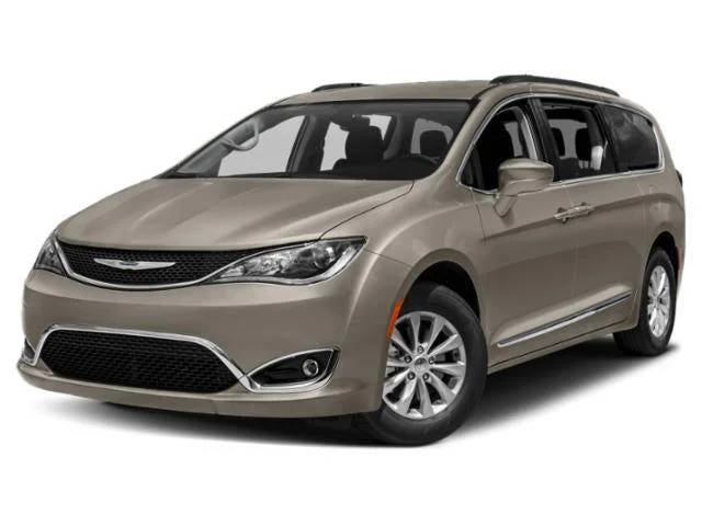 2018 Chrysler Pacifica Minivan Touring L Plus FWD photo
