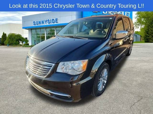 2015 Chrysler Town and Country Touring-L FWD photo