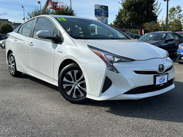 2018 Toyota Prius Four FWD photo