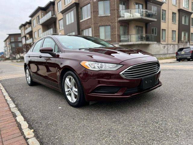 2018 Ford Fusion SE FWD photo