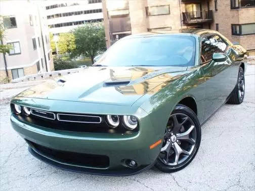 2018 Dodge Challenger SXT Plus RWD photo