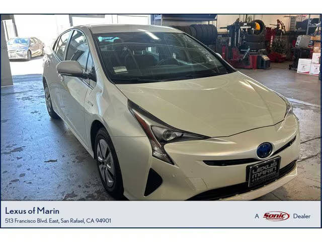 2018 Toyota Prius Two FWD photo