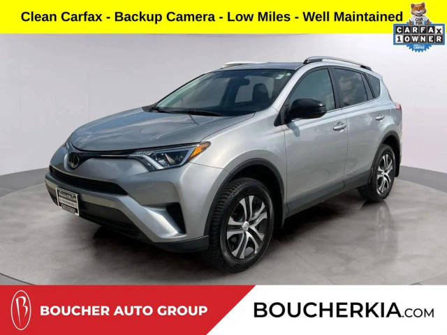 2018 Toyota RAV4 LE FWD photo