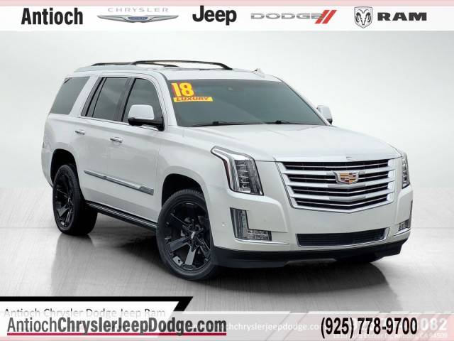 2018 Cadillac Escalade Platinum 4WD photo