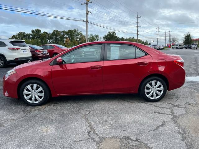 2016 Toyota Corolla LE Plus FWD photo