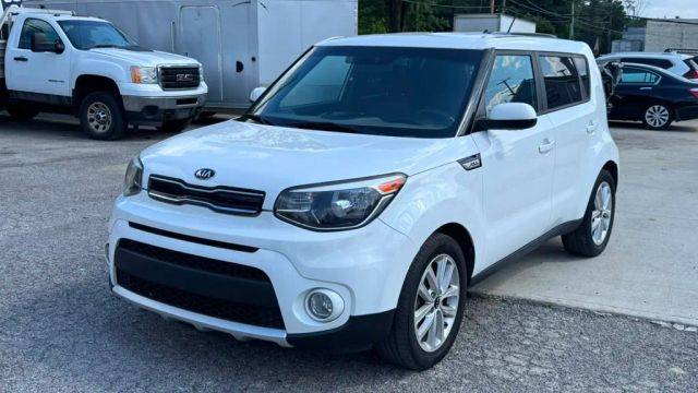 2017 Kia Soul + FWD photo