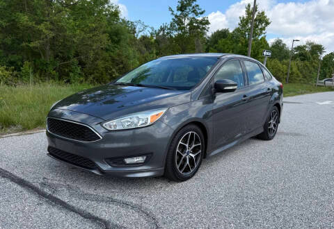 2015 Ford Focus SE FWD photo