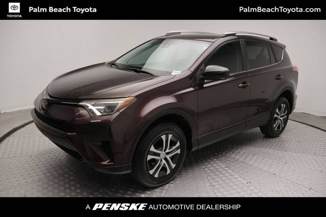 2018 Toyota RAV4 LE FWD photo