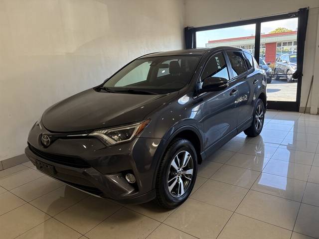 2018 Toyota RAV4 XLE FWD photo