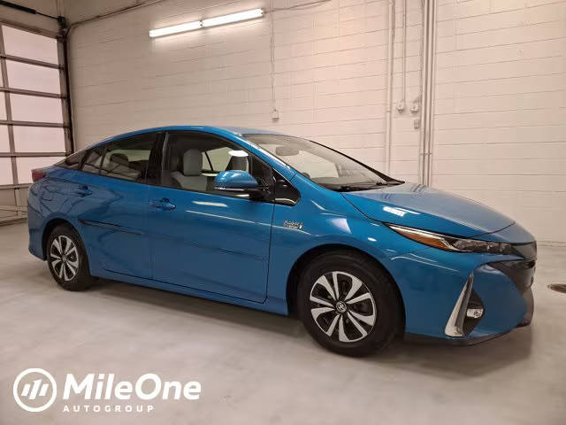 2018 Toyota Prius Prime Advanced FWD photo