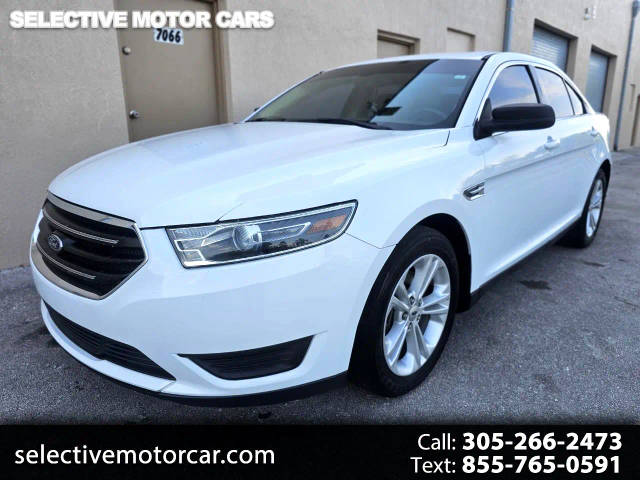 2018 Ford Taurus SE FWD photo
