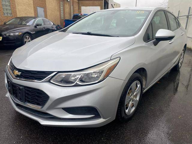 2018 Chevrolet Cruze LS FWD photo