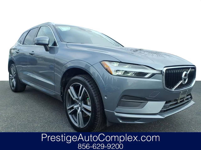 2018 Volvo XC60 Momentum AWD photo