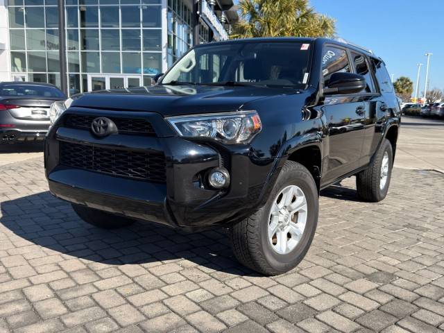 2018 Toyota 4Runner SR5 4WD photo