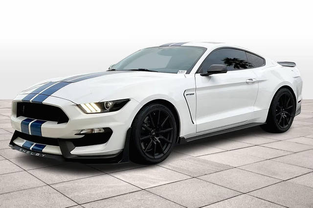 2018 Ford Mustang Shelby GT350 RWD photo