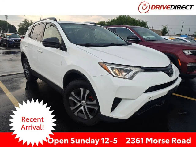 2018 Toyota RAV4 LE AWD photo