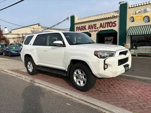 2018 Toyota 4Runner SR5 Premium 4WD photo