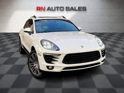 2015 Porsche Macan S AWD photo