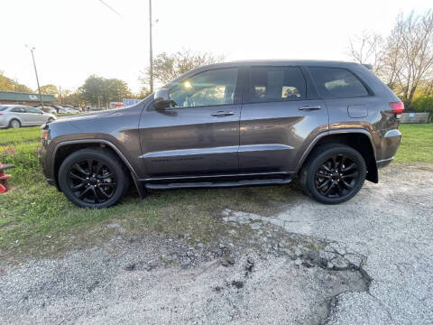2018 Jeep Grand Cherokee Altitude 4WD photo