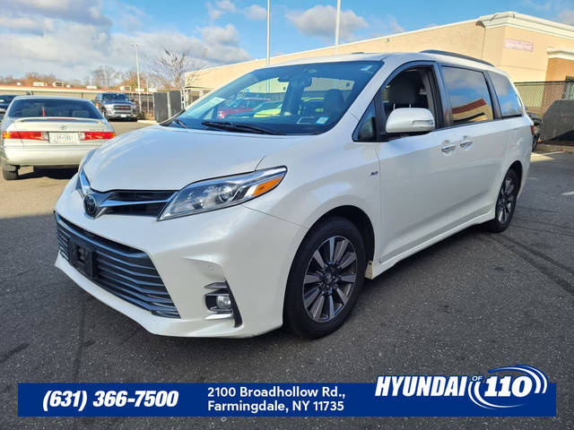 2018 Toyota Sienna Limited AWD photo