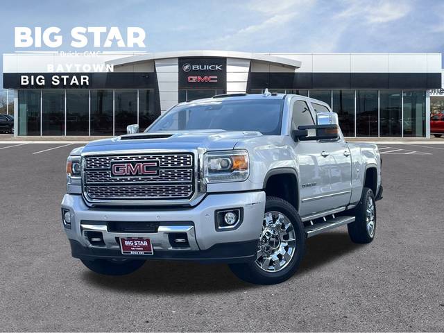 2018 GMC Sierra 2500HD Denali 4WD photo