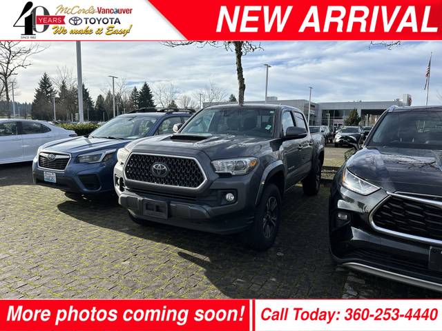 2018 Toyota Tacoma TRD Sport 4WD photo